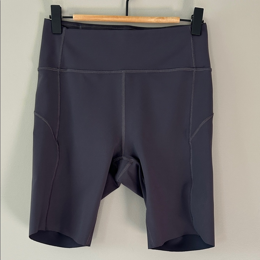 Lululemon In Movement‎ Shorts 8” Dark Shadow (Grey) Size 6